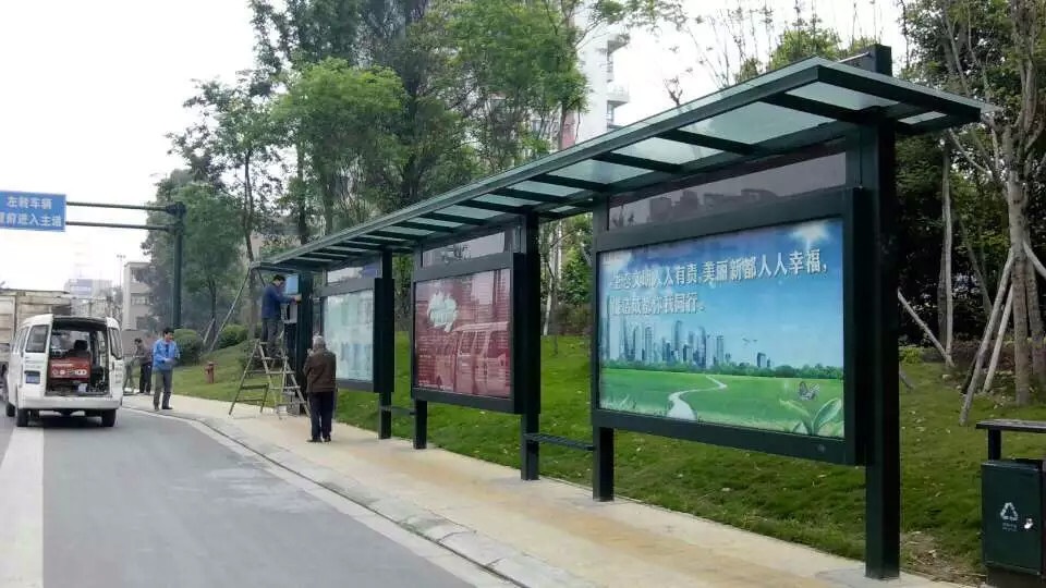 【鑫泰来候车亭】成都市新都区公交站台项目完工