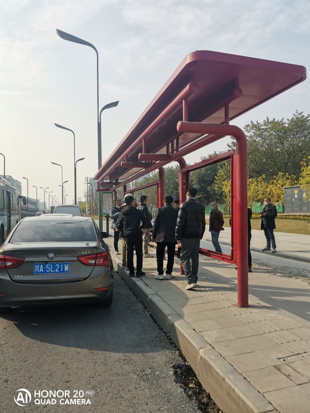 成都市草金路改造配套智能公交站台修建完成 - 候车亭 - 成都鑫泰来
